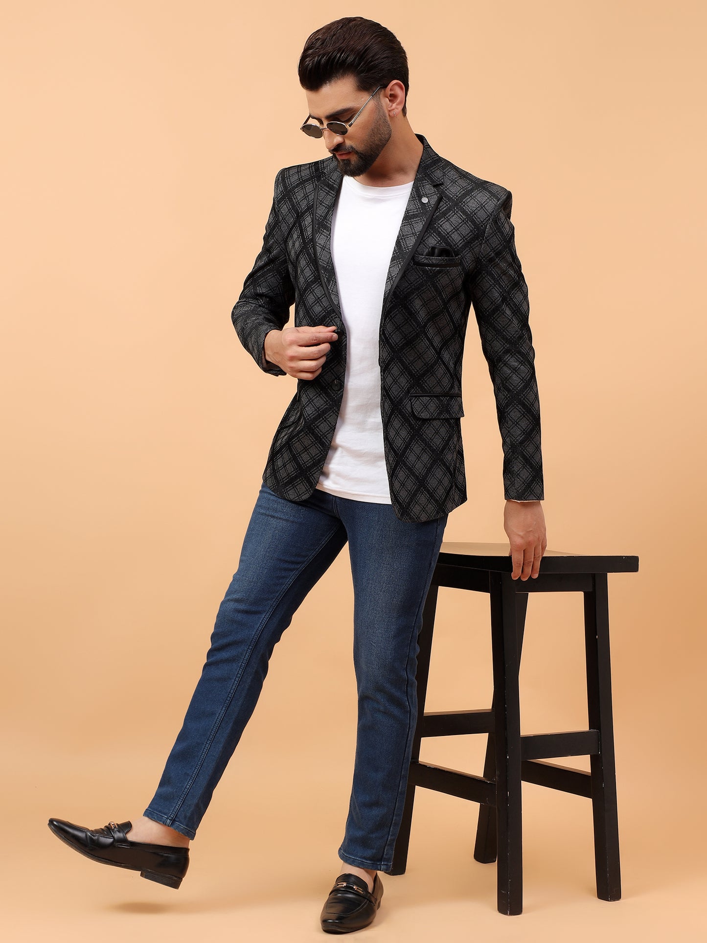 Stylish Grey & Black Checkered Blazer